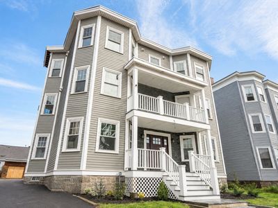 679 Columbia Rd APT 3