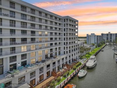 3100 NE 48th St UNIT 310