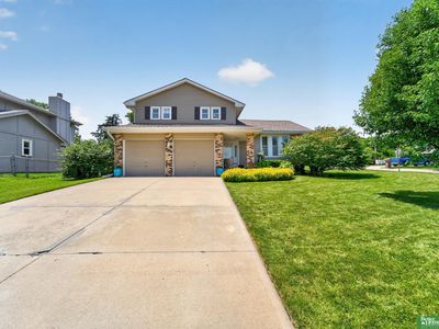 Property at 6706 S 77th St, Ralston, NE