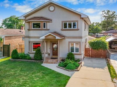 8224 N Oleander Ave