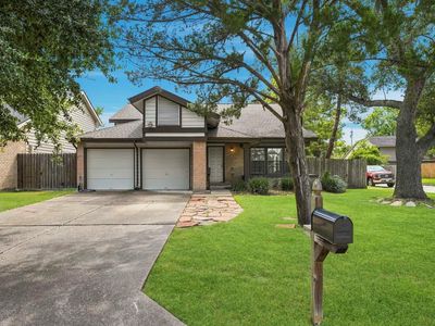 1802 Foxlake Dr