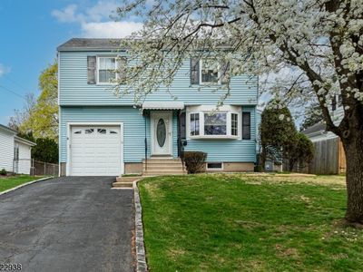 18 HIGHFIELD LANE