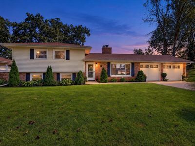 12937 Bayview Dr