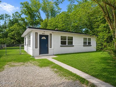 3024 W 1ST Street W