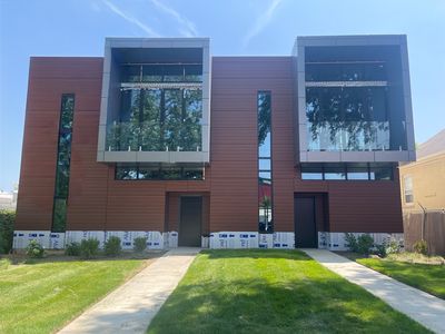 8735 Narragansett Ave