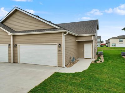 2710 Amelia Ln