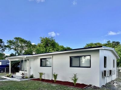 1795 Lauderdale Manor Drive