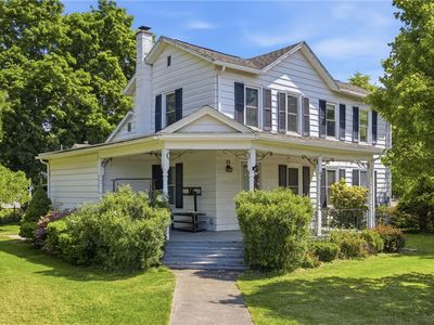 13 Warden St
