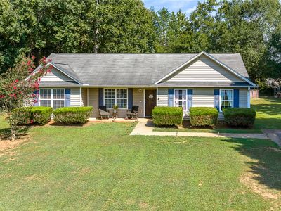 208 Redfern Ct