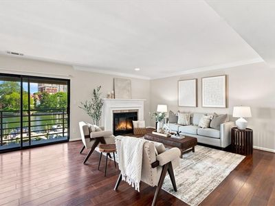 401 College Pl APT 20