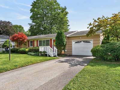 65 Brentwood Ln