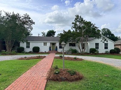 403 E Harding Ave