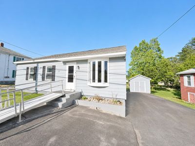 576 Hillside Avenue