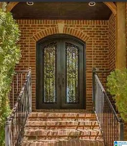 180 Highland View Dr