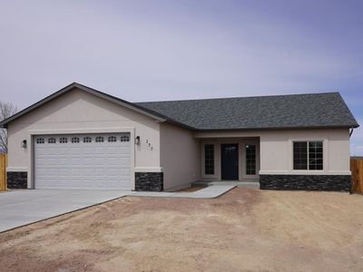 1675 N Lyon Dr