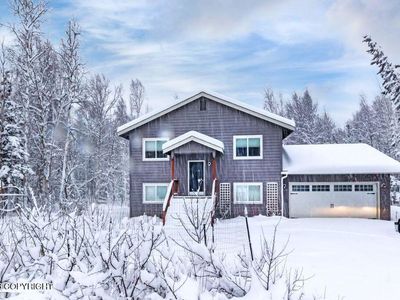 Property at 6210 S Settlers Bay Dr, Wasilla, AK