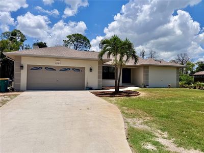 1087 Bay Harbor Dr