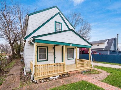 21 Benfield Ave