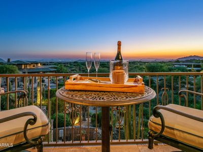 10902 E Winter Sun Dr