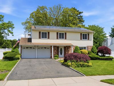 33 Roy Drive