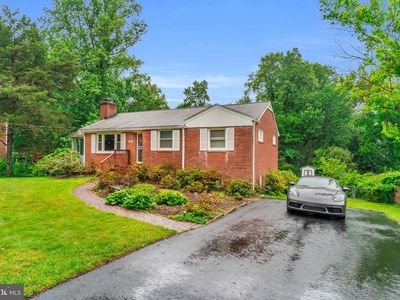 3817 Estel Rd