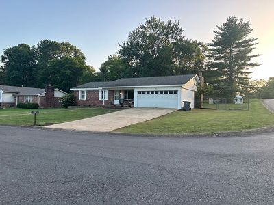 200 Stonehenge Ct