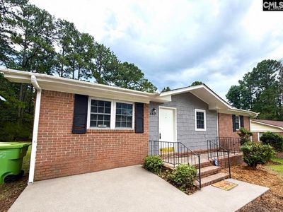 440 Woodcrest Dr