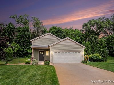 4558 Green Meadow Dr