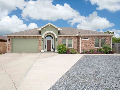 2233 Pinehollow Ln