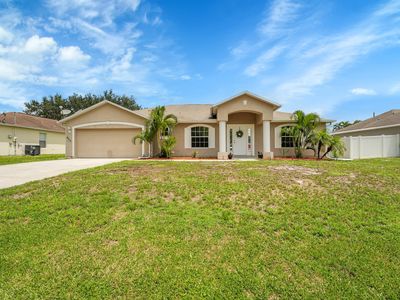 933 SE Caravan Avenue