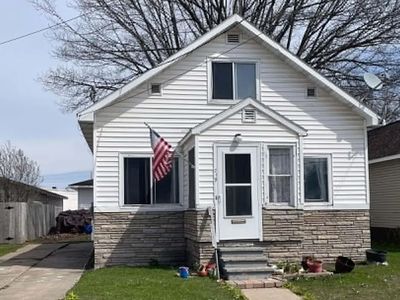 719 E Easterday Ave