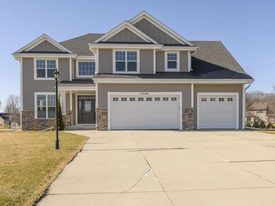 S77W14491 Independence COURT