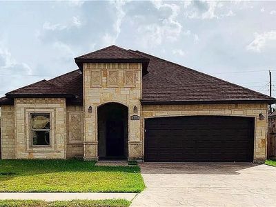 220 Los Laureles Dr