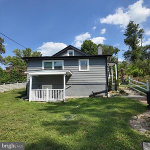1104 Clovis Ave