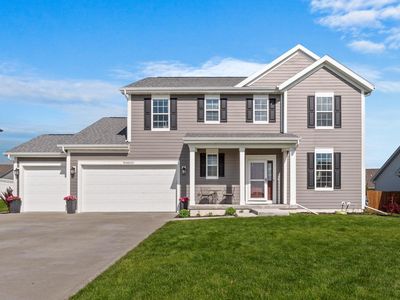 W240N5703 Maple Grove LANE