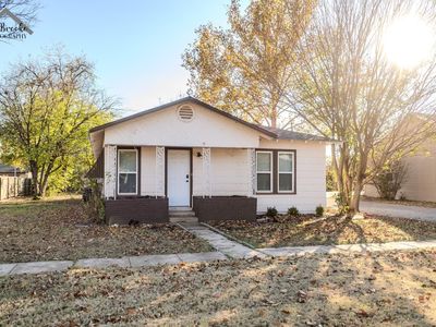 305 W Alameda St