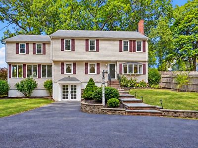 25 Evelyn Pl