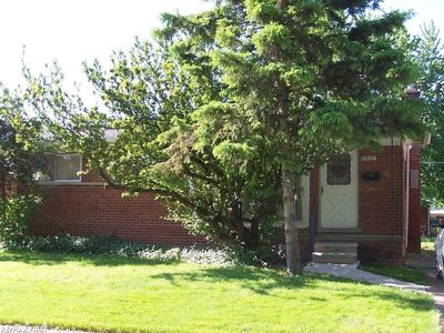 21442 Share St