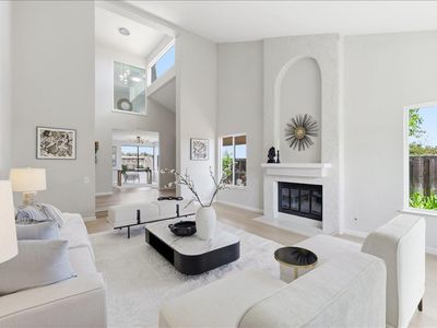 12 Riviera Cir