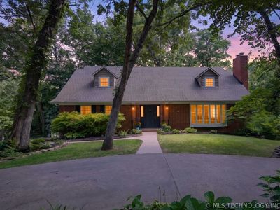 1902 Skyline Pl