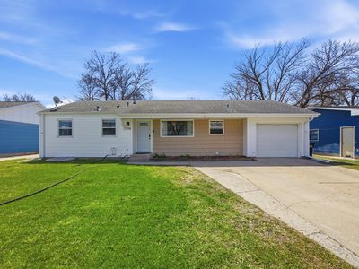 237 10 1/2 Ave W