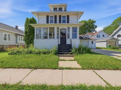 154 E 11th St
