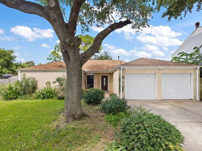 3826 Quitman Dr
