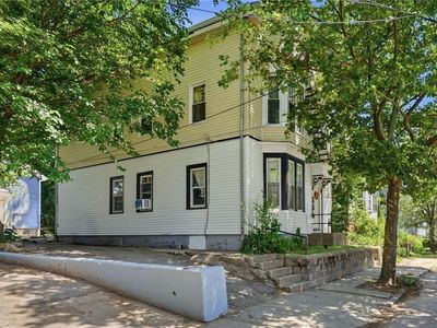 75-79 Laban St
