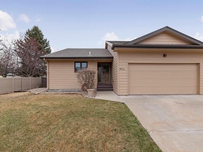 4021 Oakmont Ct