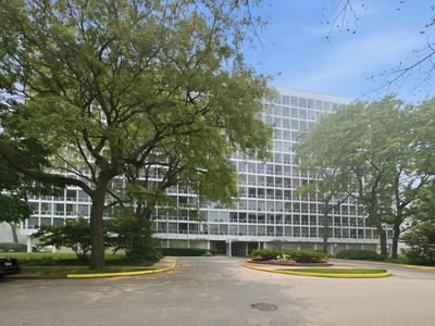 601 E 32nd St APT 310