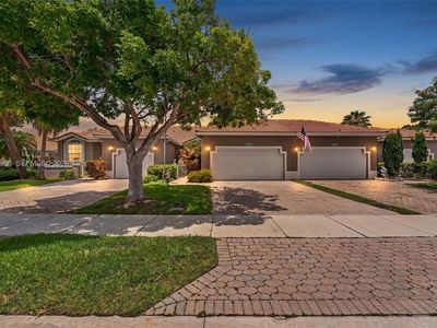 2411 Aragon Blvd Unit 2