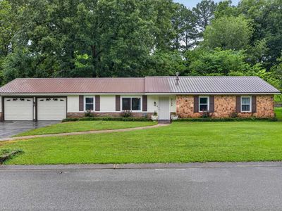 2122 Vicki Dr