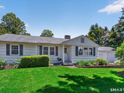 Property at 2 Diamond Drive, Newtown, CT