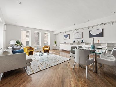 24 W 45th St APT 8